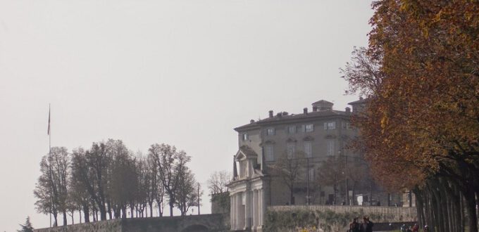 Bergamo Im Herbst Nerd Mit Nadel